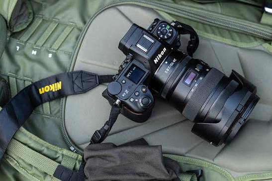 Nikon Z6III + 24-70 f4 + FTZII + cards